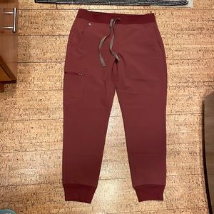 Figs Zamora Jogger Scrubs *Petite